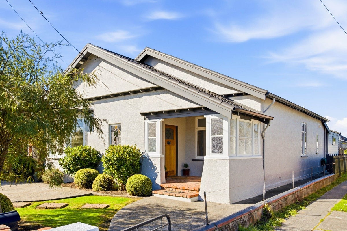 55 Hargest Crescent, Saint Kilda, Dunedin, Otago - Carousel 1