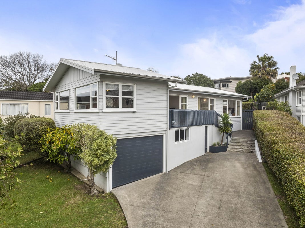 12 Alton Avenue, Hillcrest, Auckland - Carousel 2