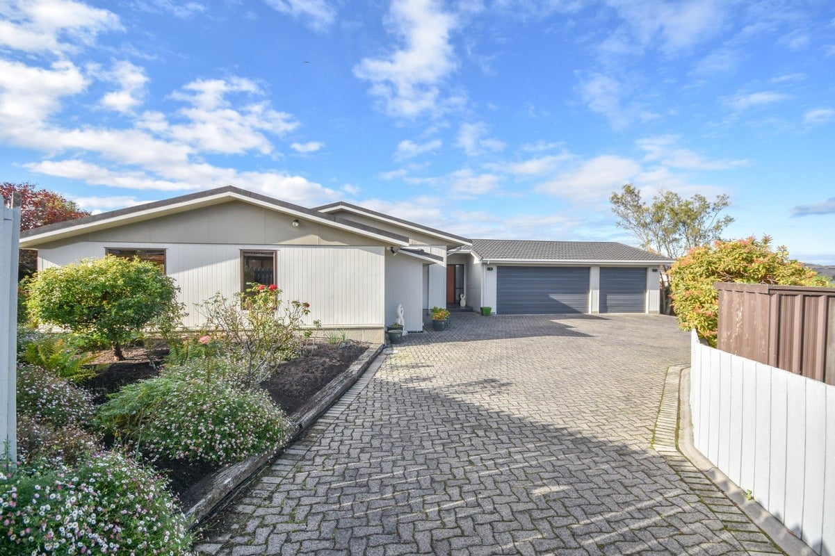 3 Alfred Place, Fairfield, Dunedin - Carousel 2