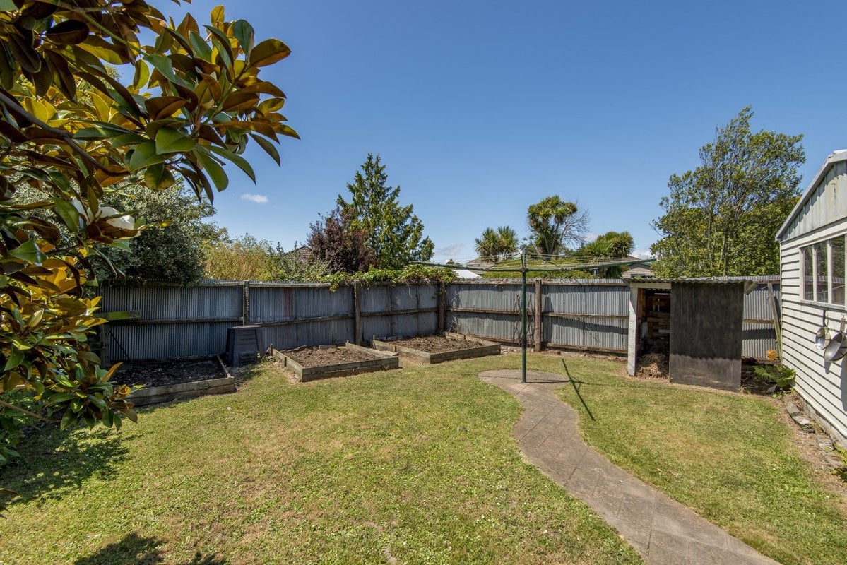 52 Lambeth Crescent, Redwood, Christchurch - Carousel 13