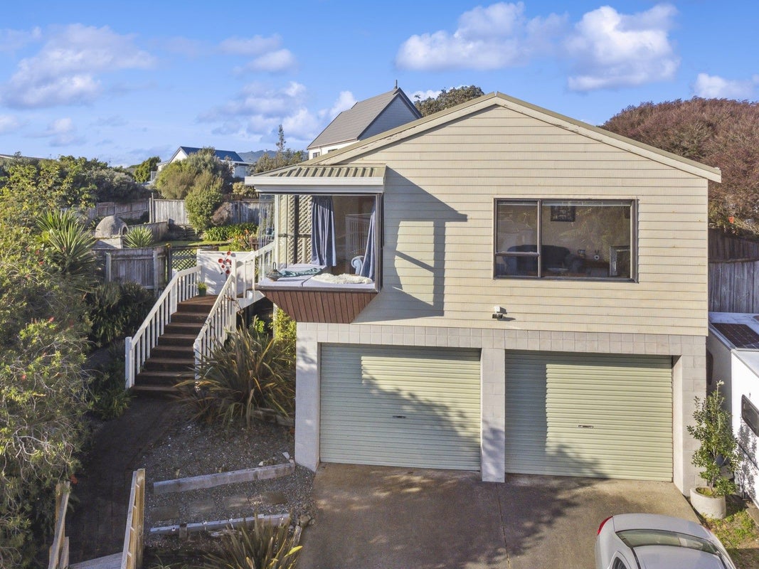 15 Pine Ridge Terrace, Waikanae Beach, Waikanae - Carousel 22