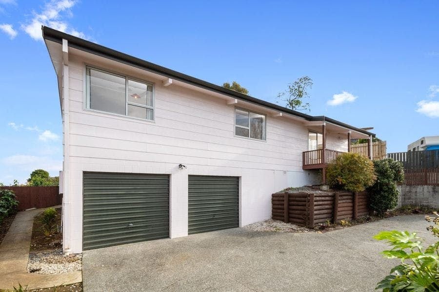 4 Grosmont Terrace, Brookfield, Tauranga - Carousel 1