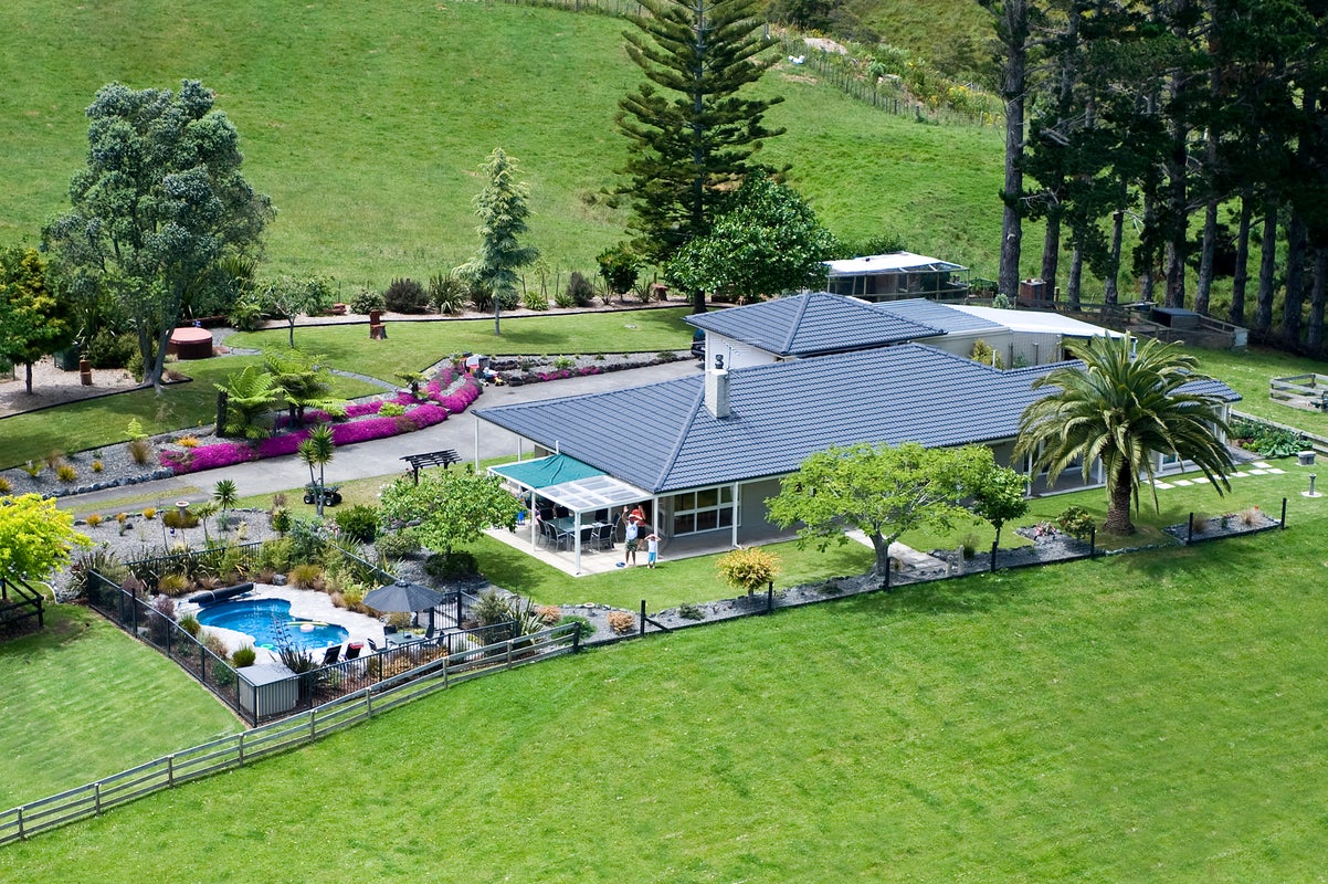 264 Ara-Kotinga, Manurewa - Carousel 1