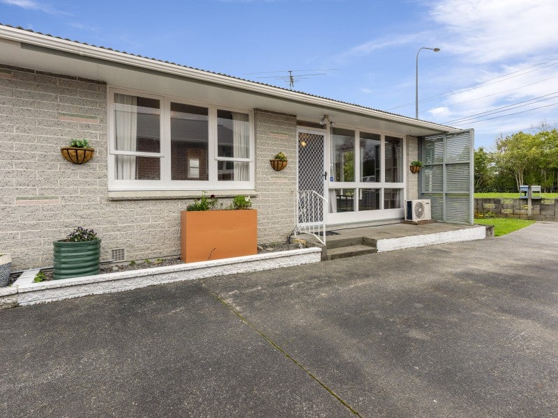 1/1230 Fergusson Drive, Brown Owl, Upper Hutt - Carousel 2