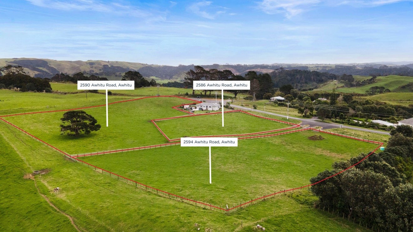 2594 Awhitu Road, AWHITU - Carousel 1