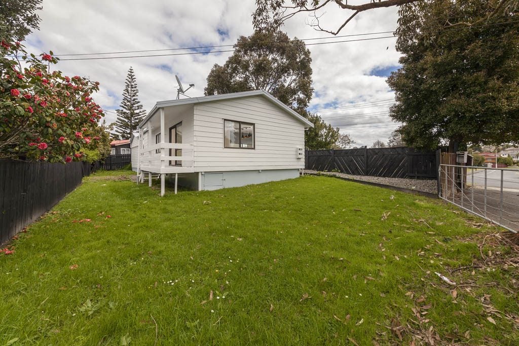 1/41 Sabulite Road, Kelston, Auckland - Carousel 2