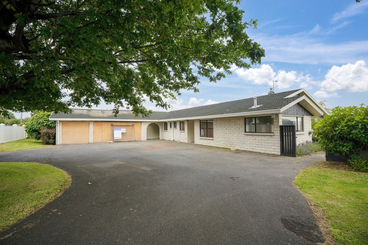 108 Moana Street, Rosedale, Invercargill - Carousel 1