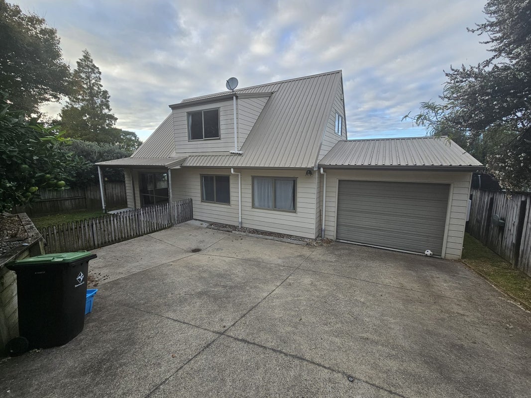 4B The Drive, Brookfield, Tauranga - Carousel 1