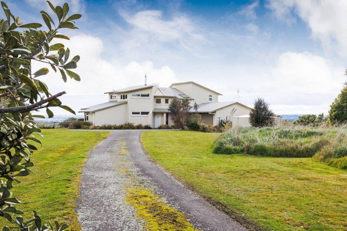 186 Harrison Hill Road, Palmerston North - Carousel 1