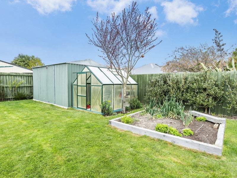 79 North Terrace, Darfield, Darfield - Carousel 26