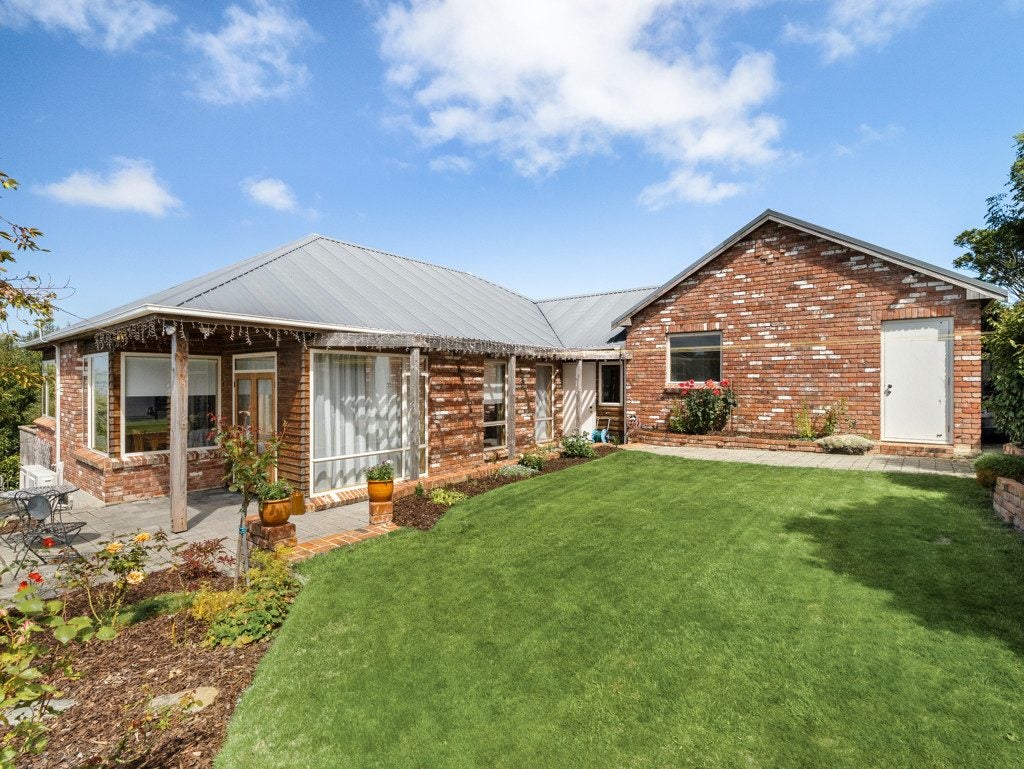 19 Argyle Street, Mornington, Dunedin - Carousel 1