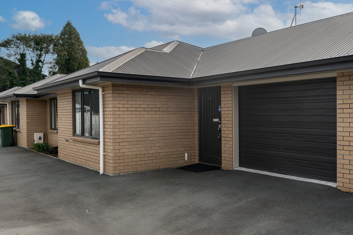 12B Paterson Street, Frankton, Hamilton - Carousel 1