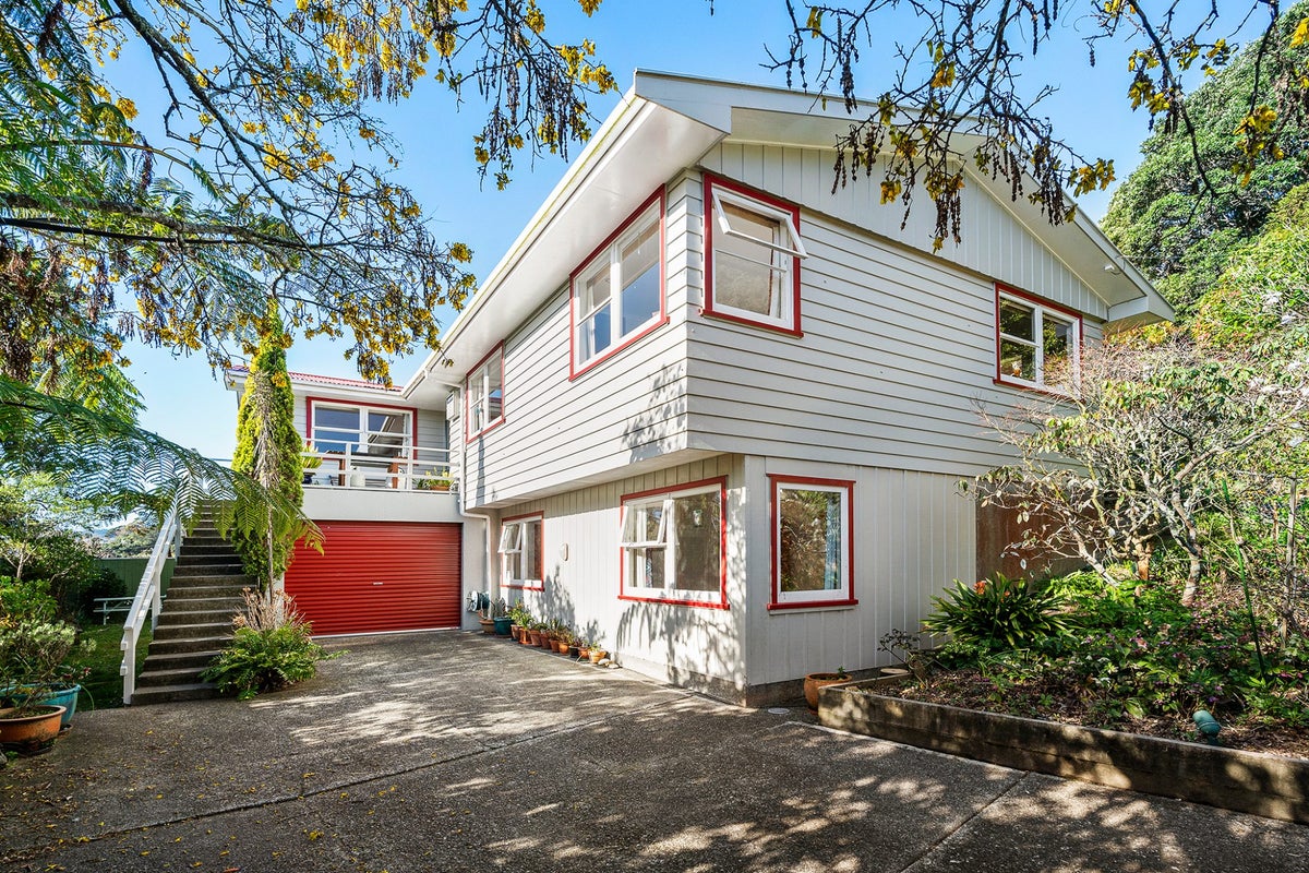 5 Denbigh Way, Wilton, Wellington - Carousel 1