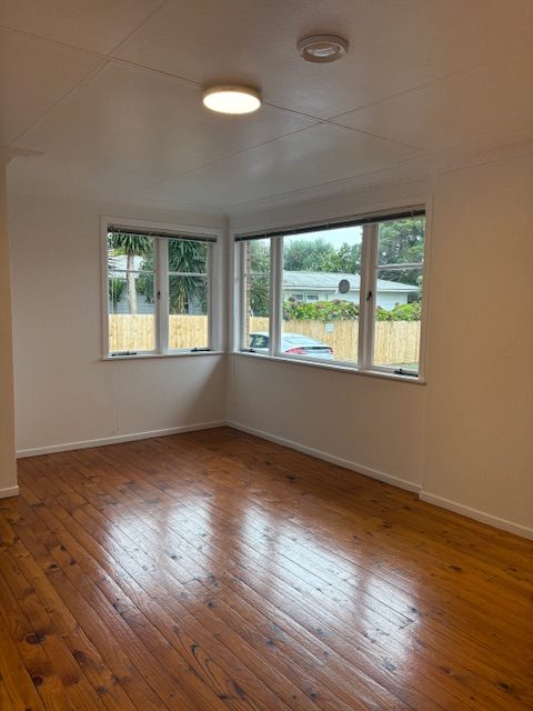 3/42 Lincoln Road, Henderson, Auckland - Carousel 2