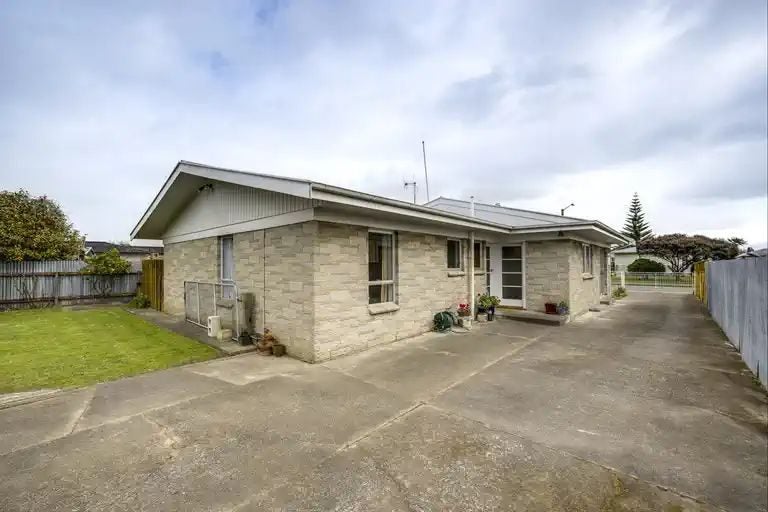 44 Alexander Avenue, Onekawa, Napier - Carousel 1
