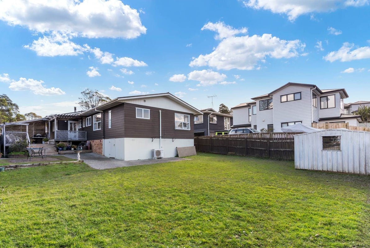 64 Knightsbridge Drive, Forrest Hill, Auckland - Carousel 42