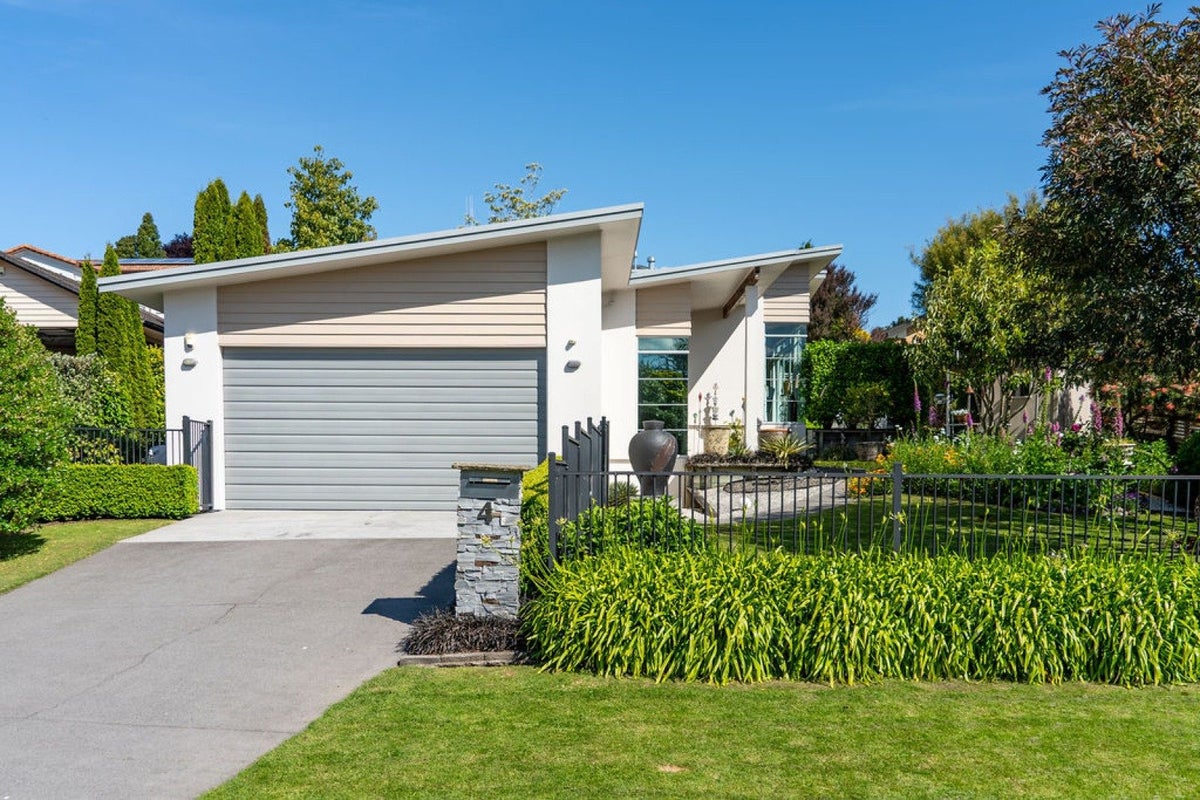 4 Taranui Place, Ohauiti, Tauranga - Carousel 1