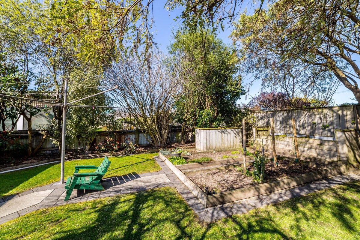 4 Madden Place, Solway, Masterton - Carousel 26