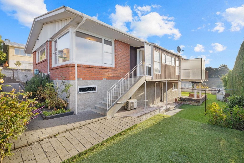 96 Moncks Spur Road, Redcliffs, Christchurch - Carousel 2