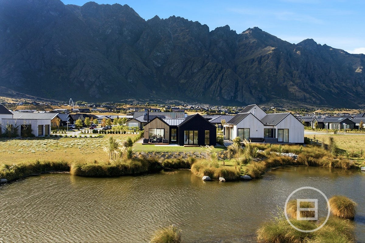 22 Woolshed Road, Jacks Point, Queenstown - Carousel 2
