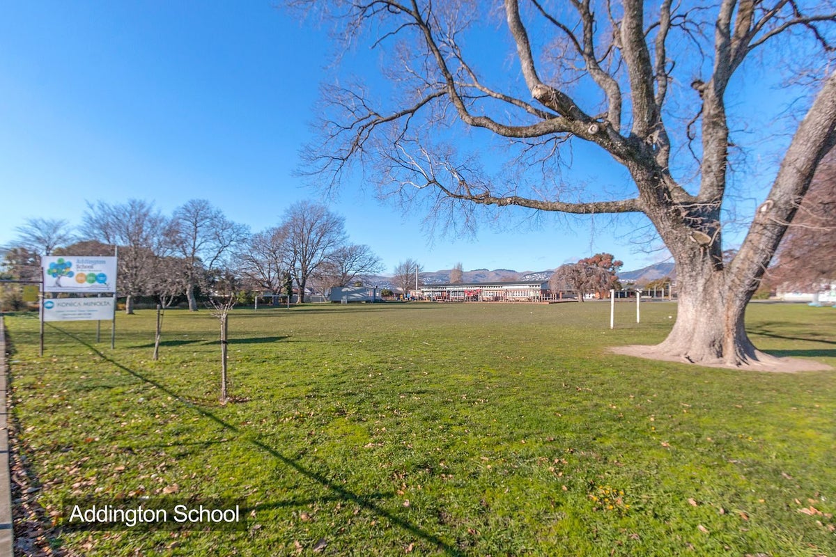 13/14 Brougham Street, Addington, Christchurch - Carousel 10