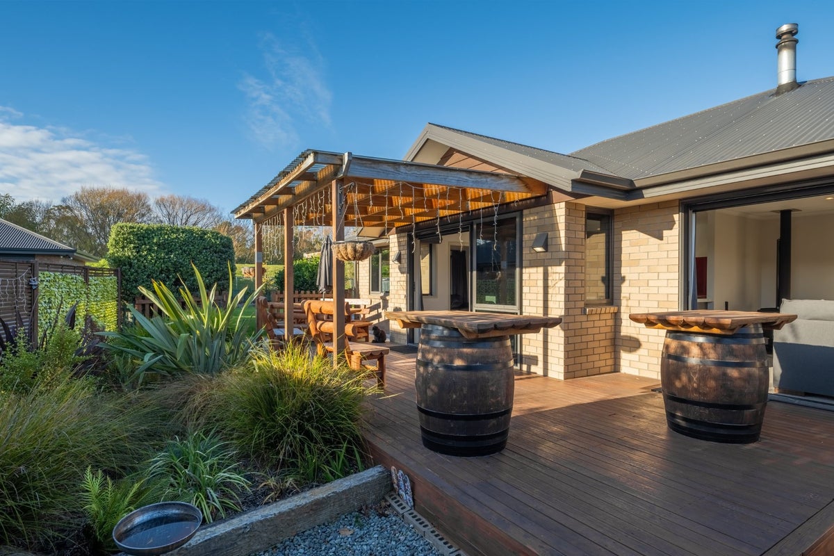 19 Hathaway Street, Spring Creek, Spring Creek - Carousel 1