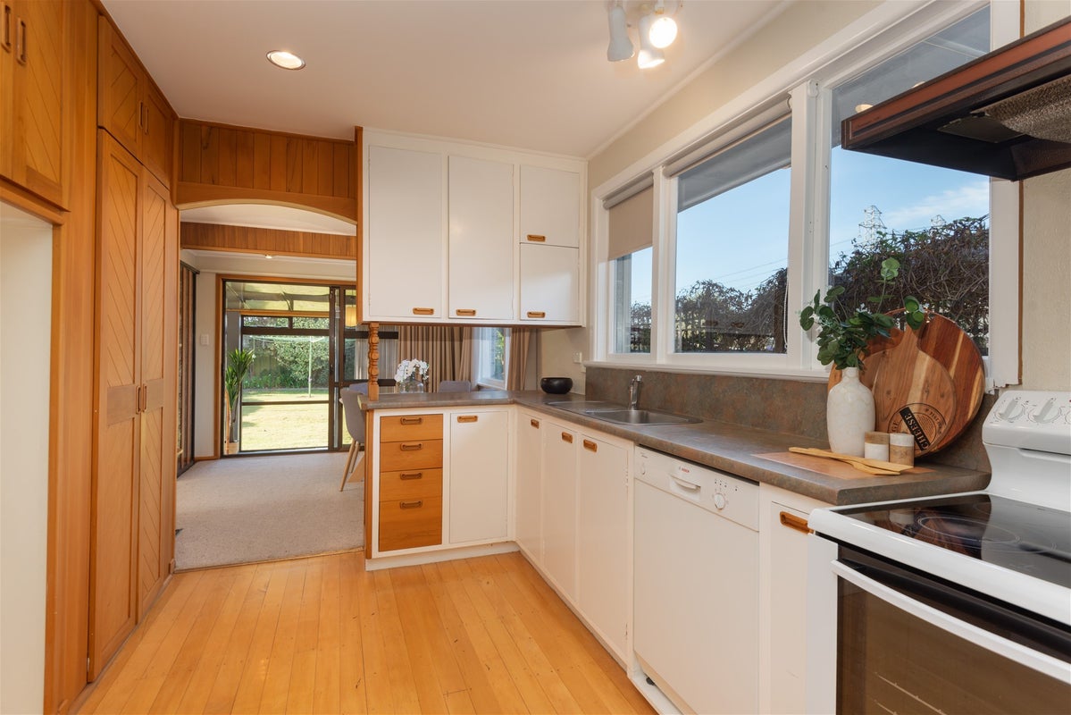 32 Maple Street, Bishopdale, Christchurch - Carousel 2