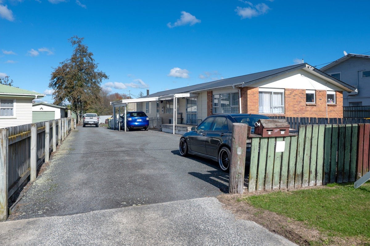 28B and A Fairview Road, Western Heights, Rotorua, Bay Of Plenty - Carousel 2