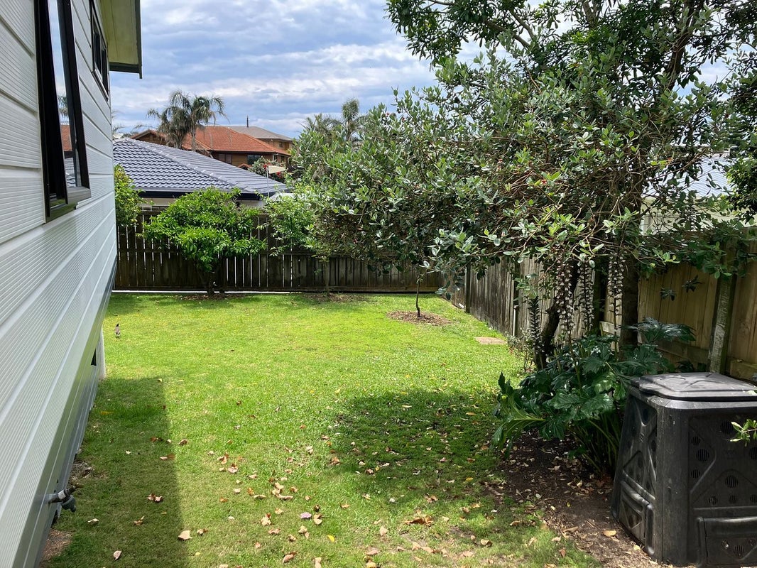 3 The Glebe, Coastlands, Whakatane - Carousel 24