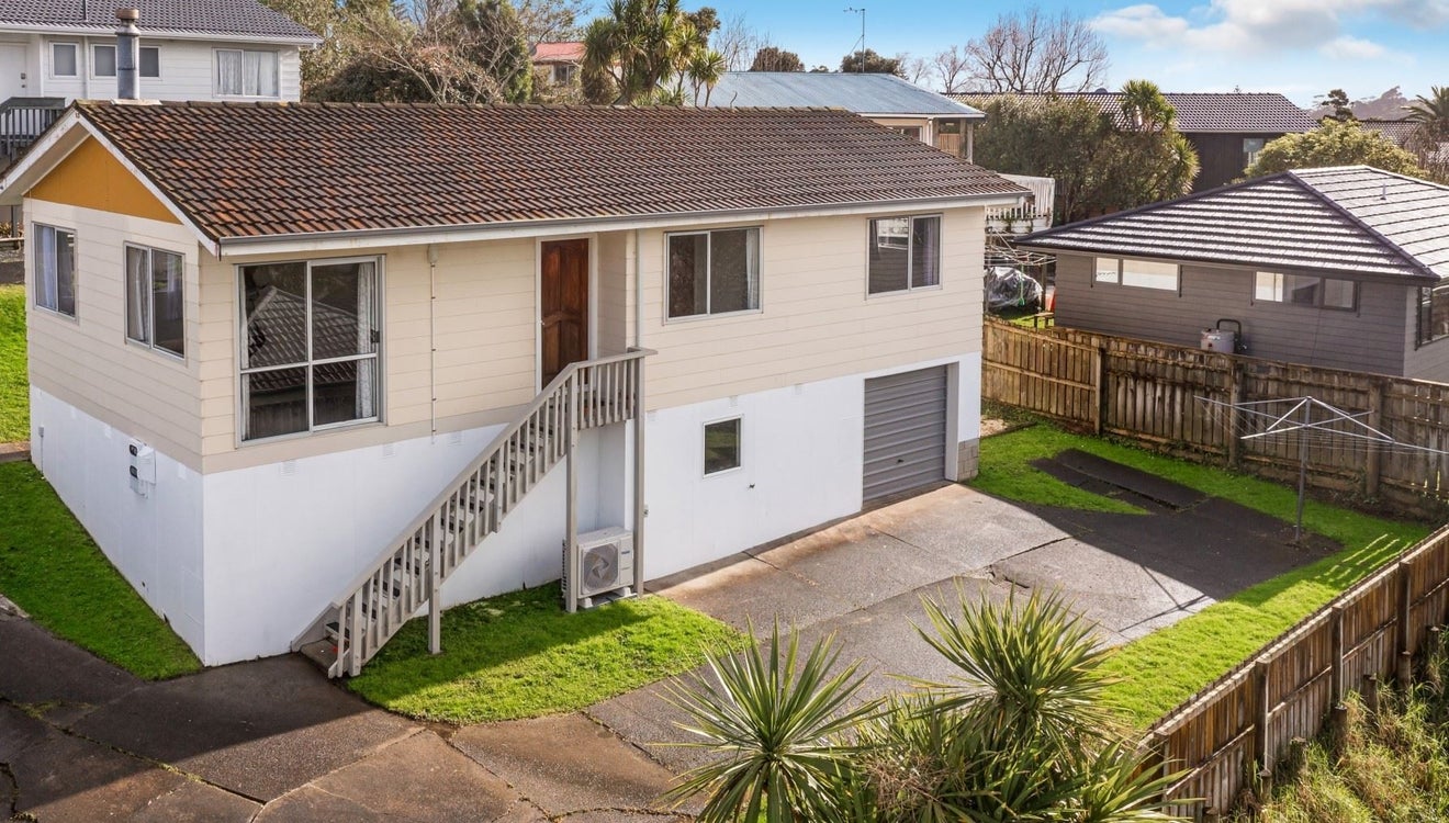 2/46 Solar Road, Glen Eden, Auckland - Carousel 1