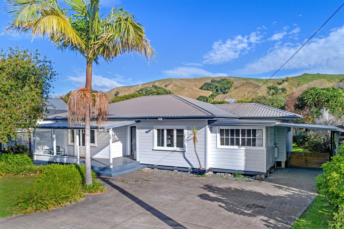 18 Lysnar Street, Okitu, Gisborne - Carousel 1