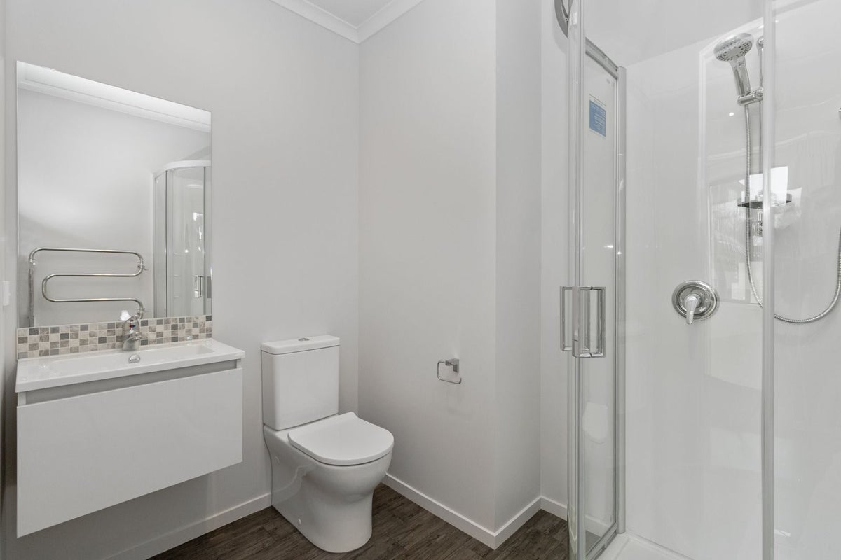 2/1 Corrin Street, Melville, Hamilton - Carousel 10