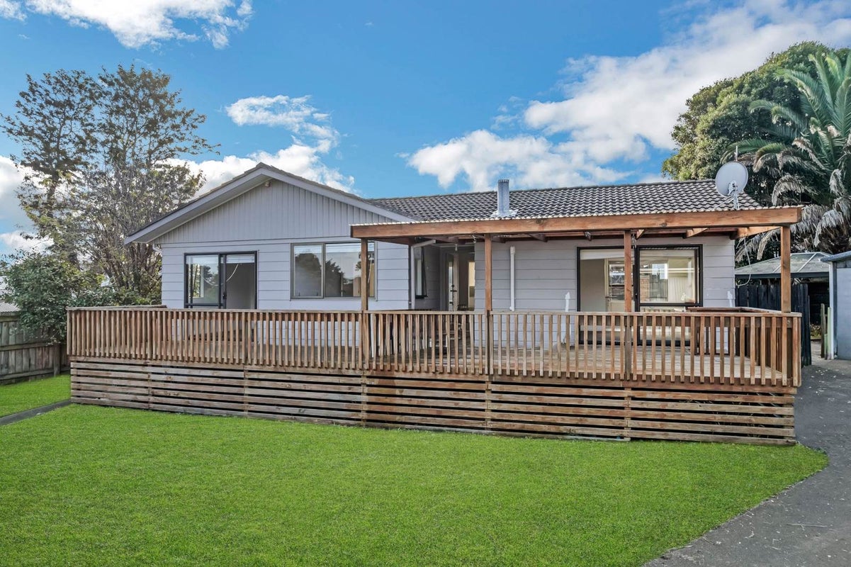 10 Ririno Place, Manurewa, Auckland - Carousel 2