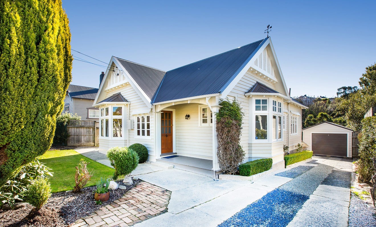 22 Rosebery Street, Belleknowes, Dunedin - Carousel 1