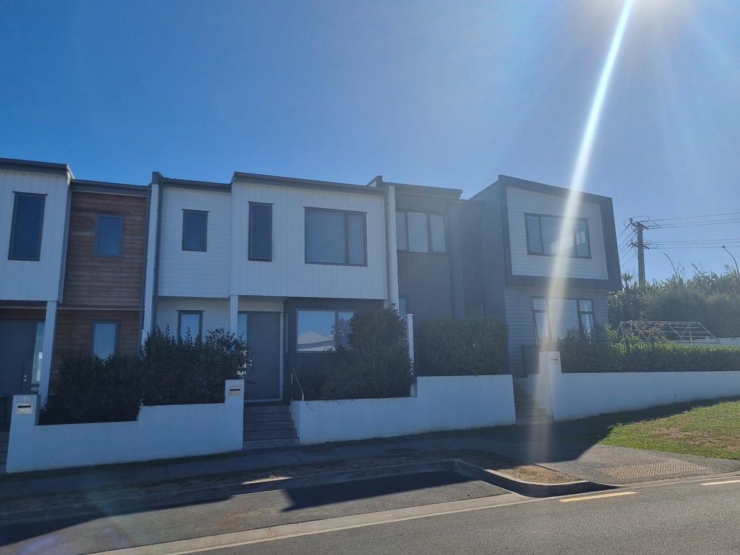 196 Seventh View Avenue, Beachlands, Auckland - Carousel 14