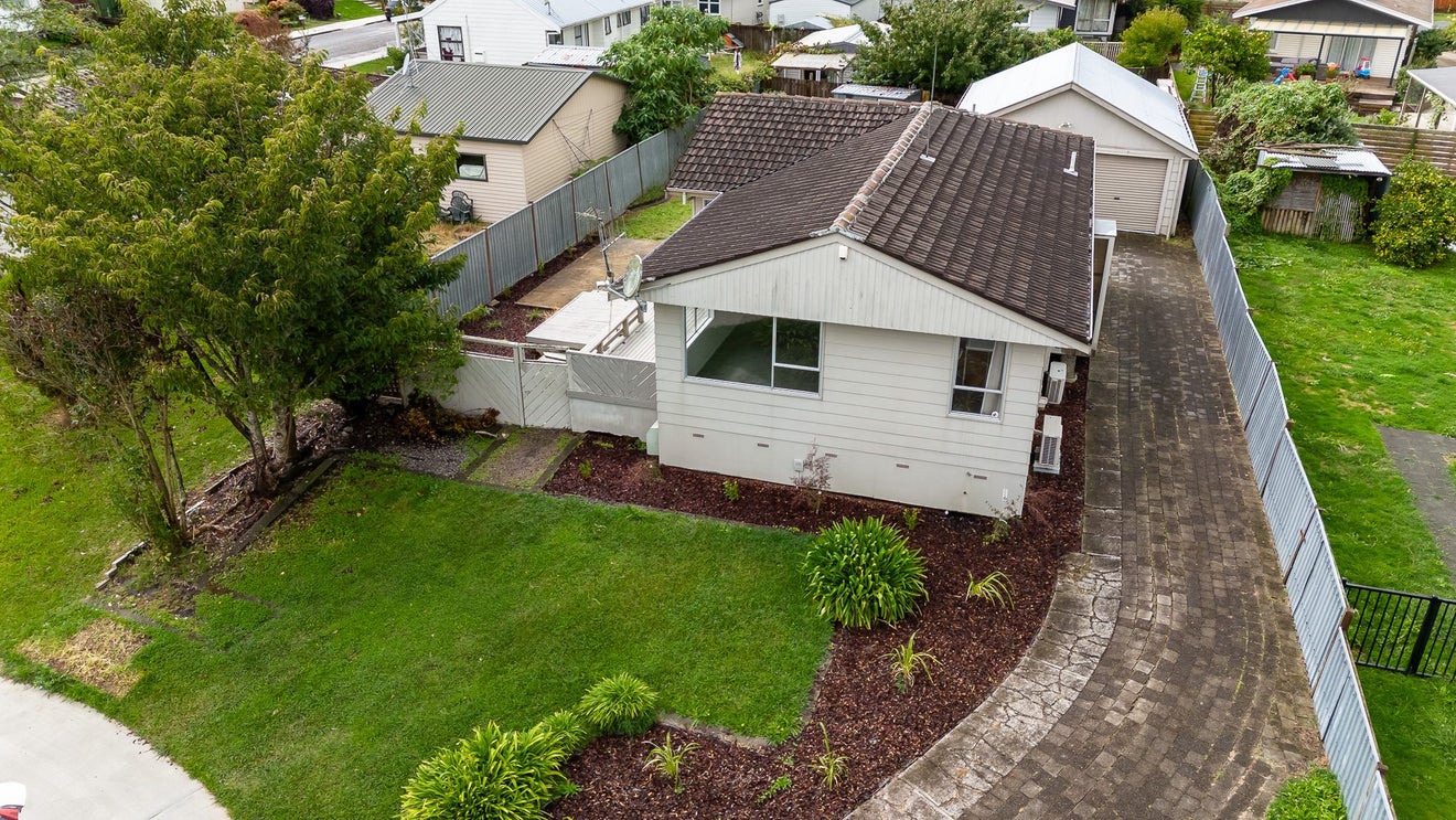 7 Sheila Place, Dinsdale, Hamilton - Carousel 1