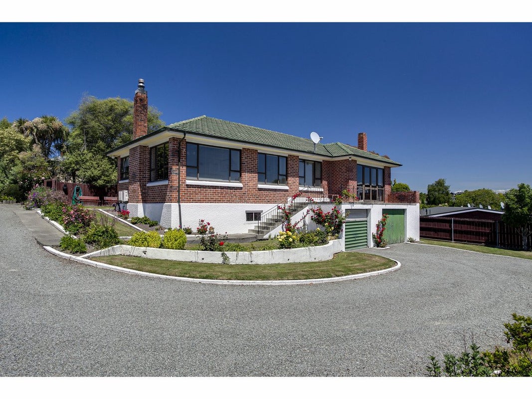 9 Luxmoore Road, Waimataitai, Timaru - Carousel 1