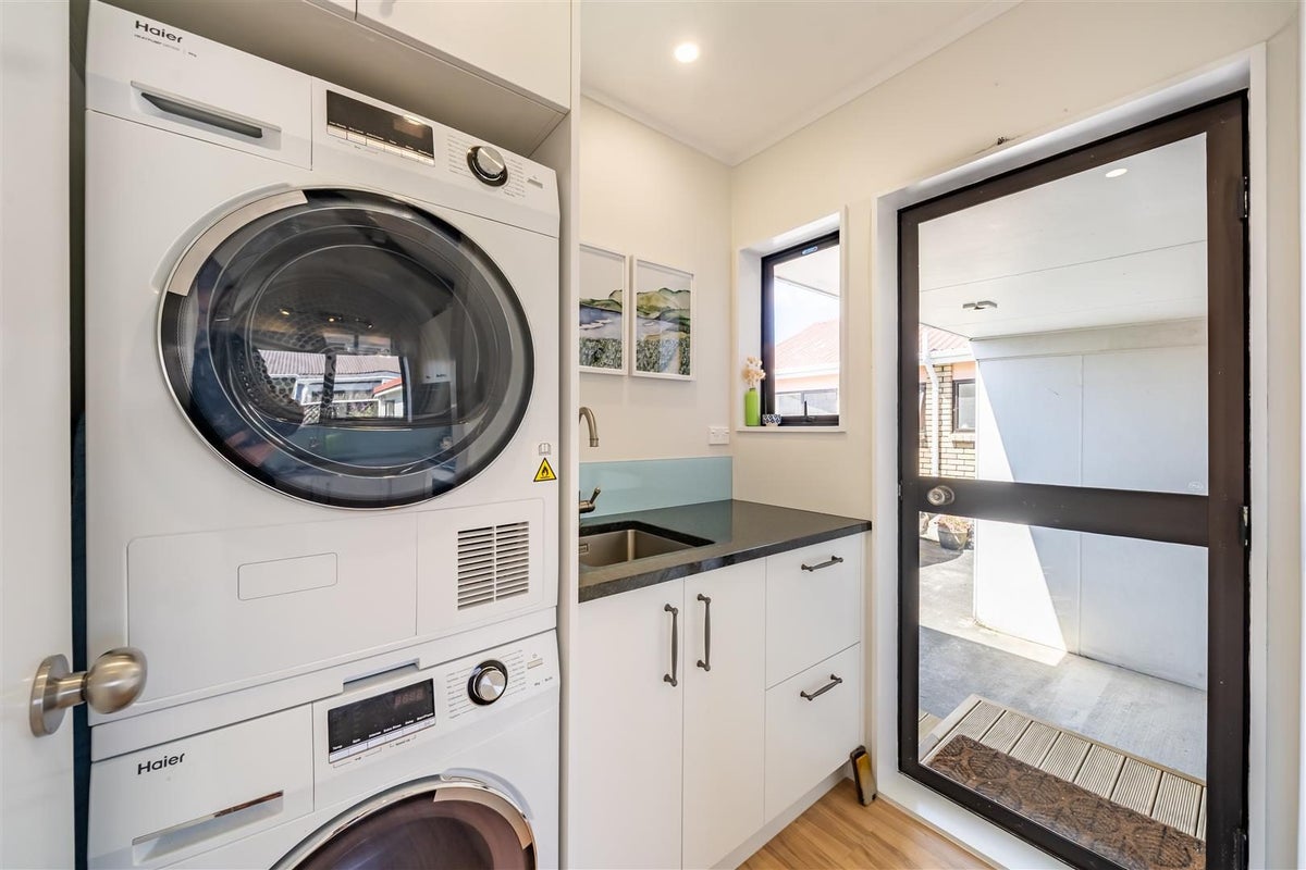 3/29 Ward Street, Trentham, Upper Hutt - Carousel 2