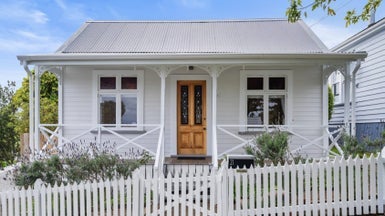 21 Kingsland Avenue, Kingsland, Auckland - Carousel 1
