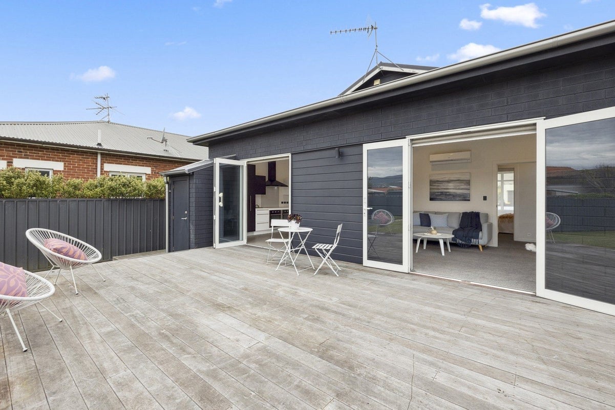 156 Victoria Road, Saint Clair, Dunedin - Carousel 1