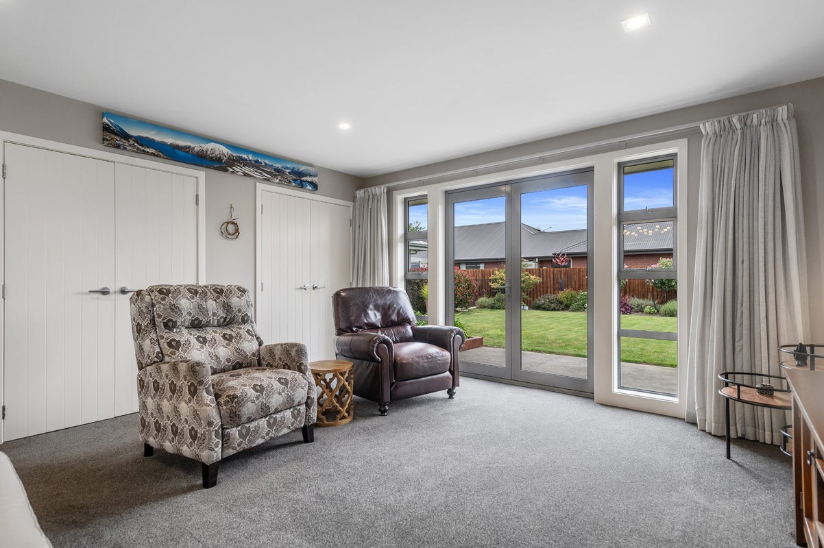 11 Orchard Grove, Netherby, Ashburton - Carousel 21