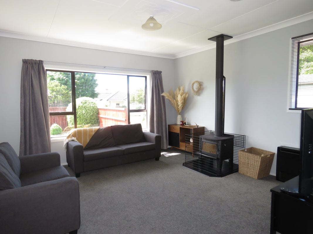 92 Harvey Street, Grasmere, Invercargill - Carousel 2