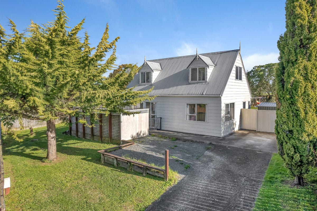 11 Townsend Place, Tikipunga, Whangarei - Carousel 1