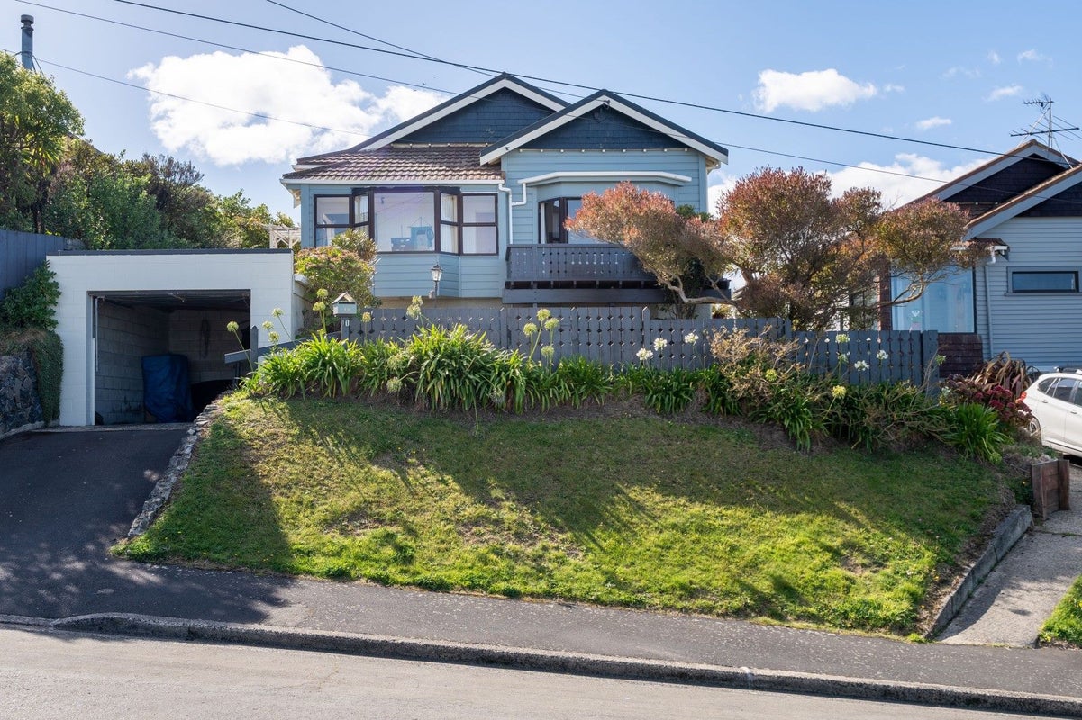 10 Kamura Street, Tainui, Dunedin - Carousel 1