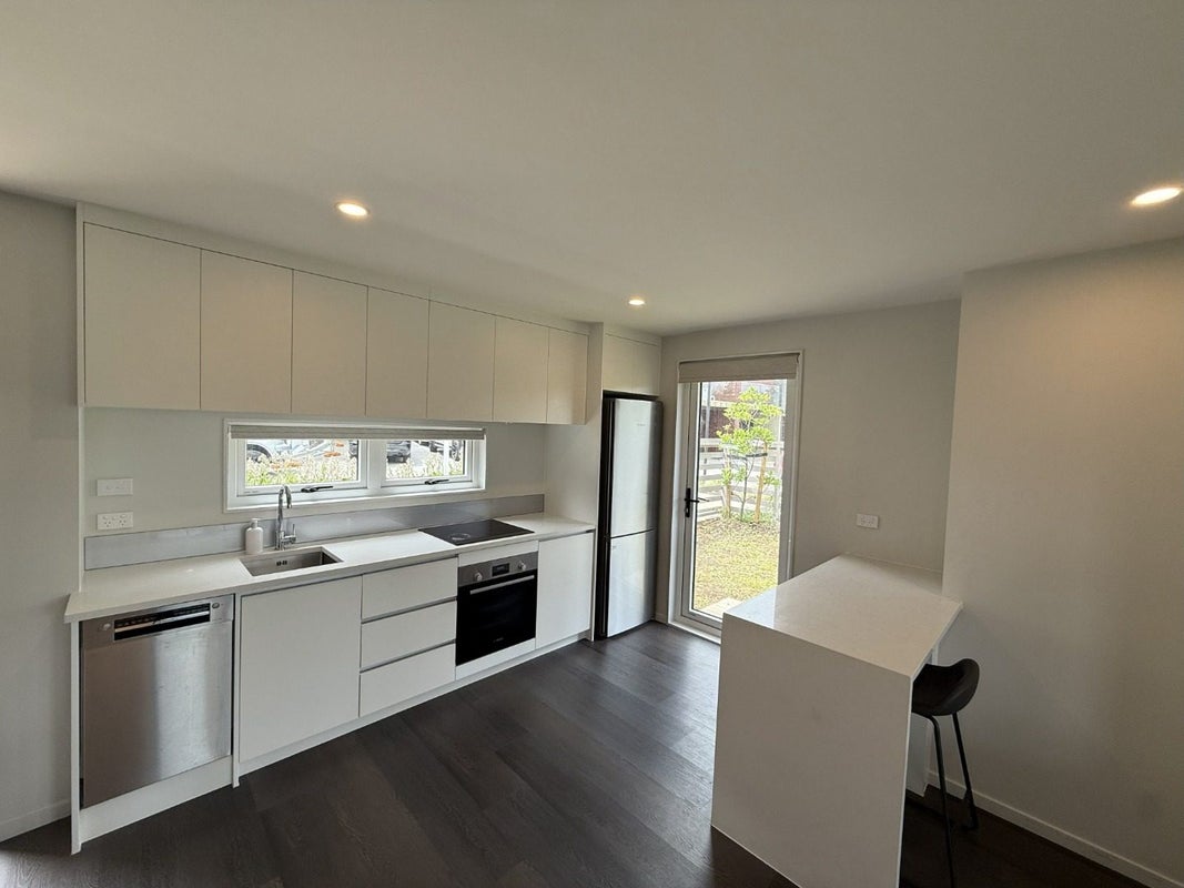 1 Te Toka Ika Lane, Mangere, Auckland - Carousel 2
