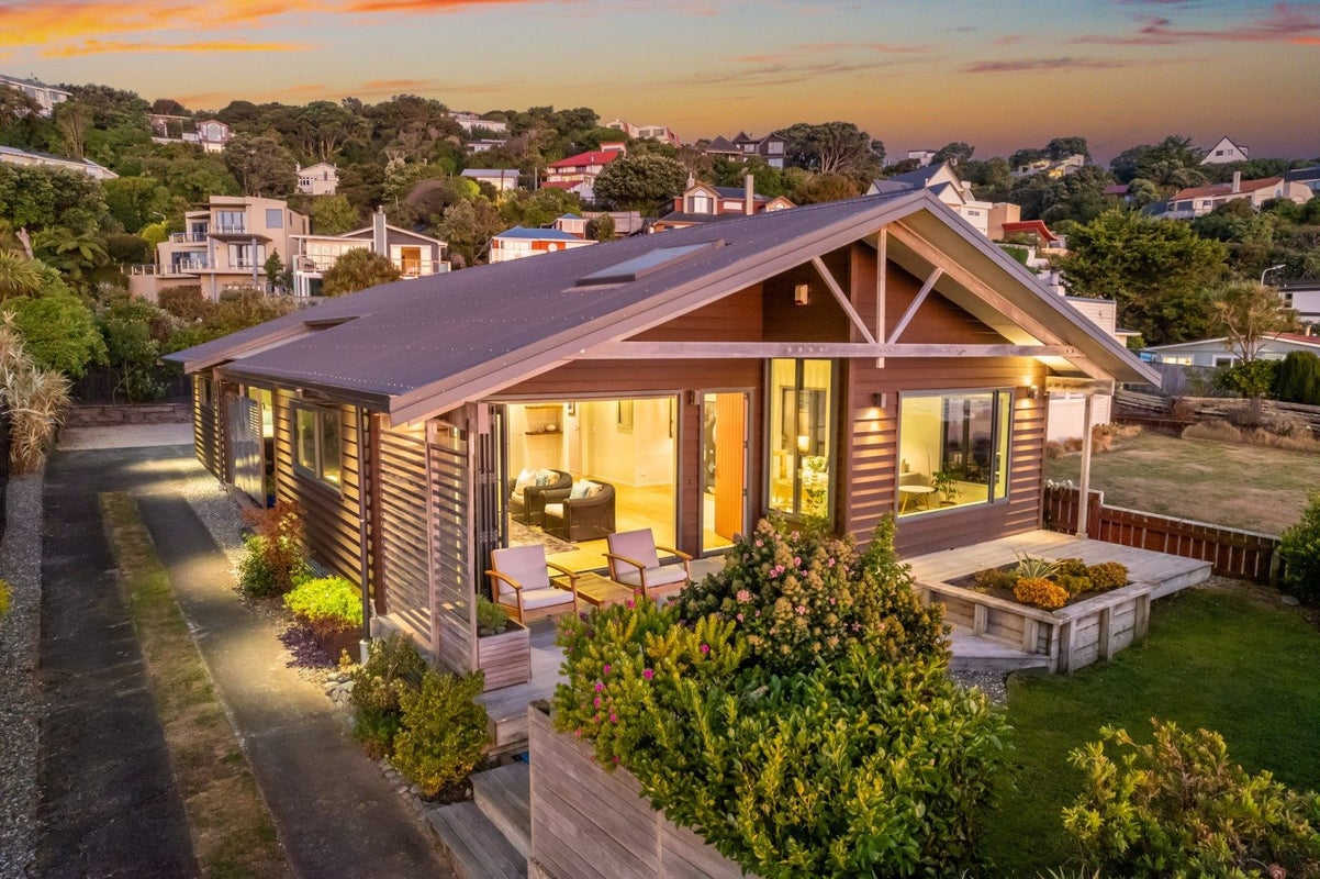 43 Moana Road, Plimmerton, Porirua - Carousel 2