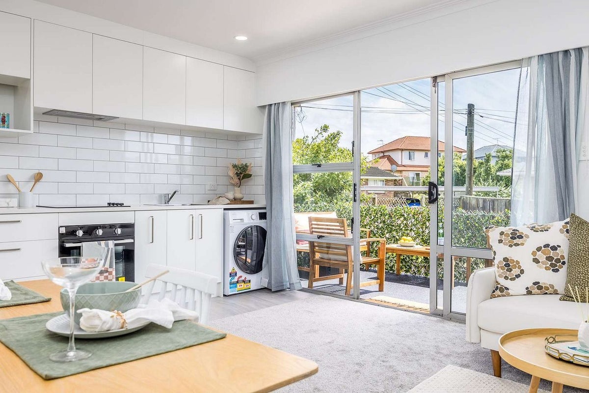 8/380 Ellerslie-panmure Highway, Mount Wellington, Auckland - Carousel 1