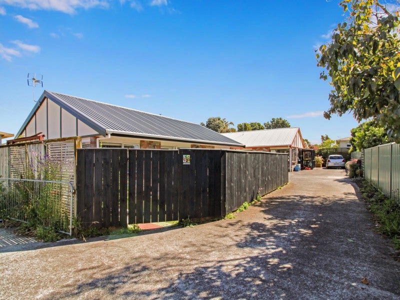 42A Fitzroy Road, Fitzroy, New Plymouth - Carousel 2