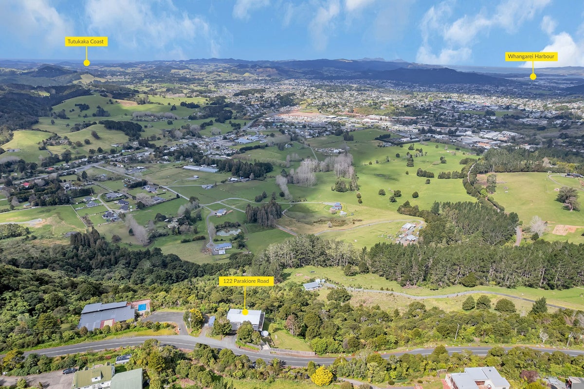 122 Parakiore Road, Whangarei - Carousel 2