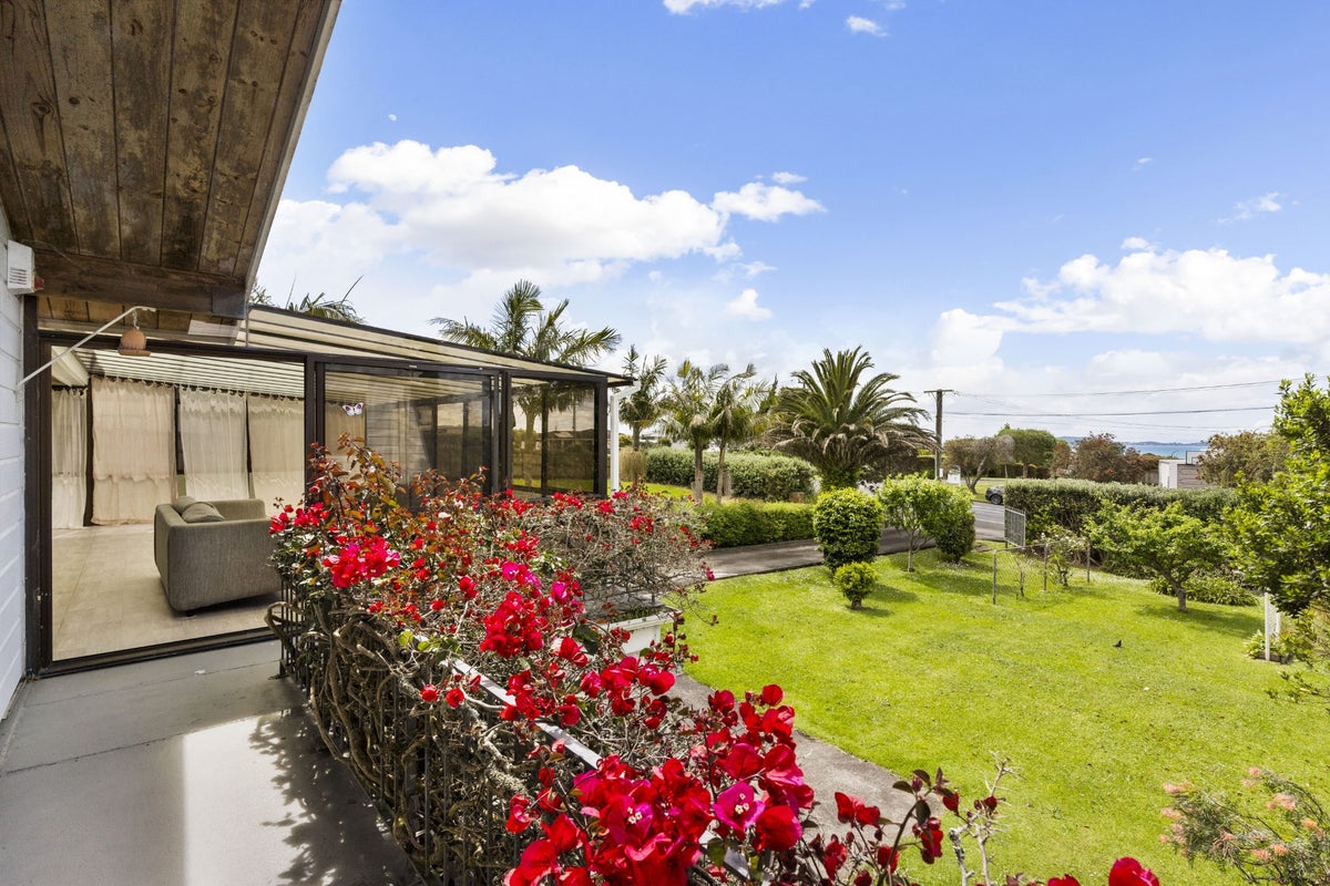 103 Beachlands Road, Beachlands, Auckland - Carousel 2